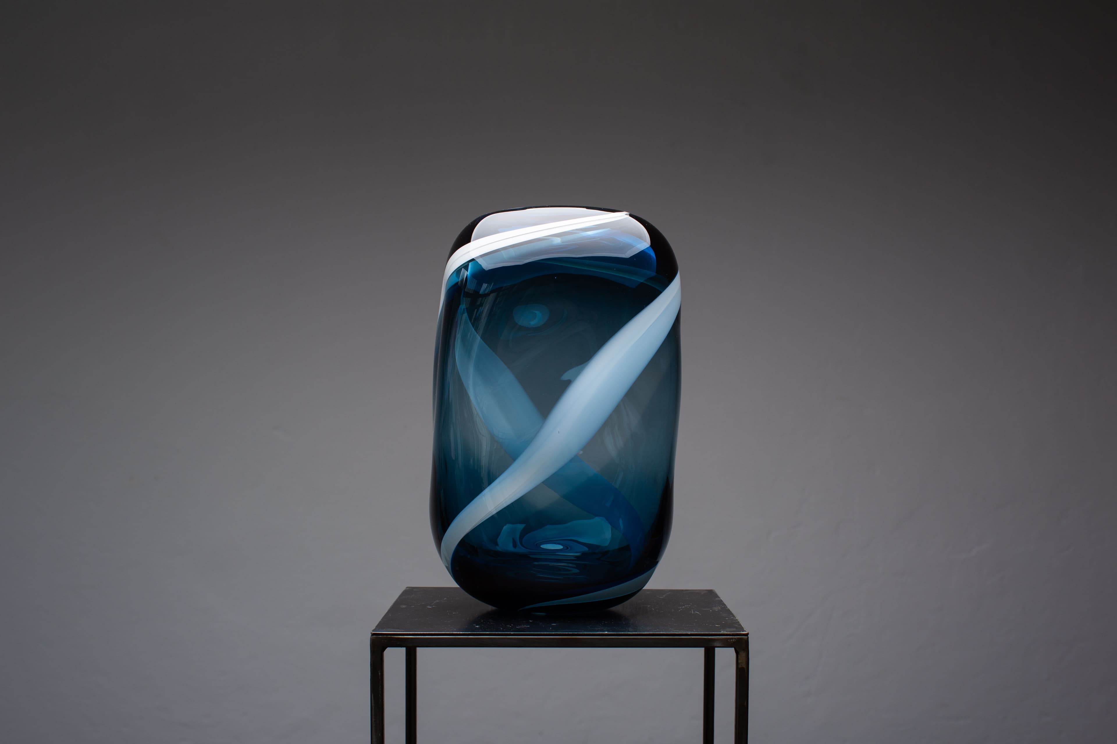 Avio & Avorio Murano Glass Vase M